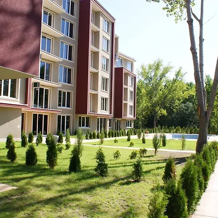 Menada Vip Park Apartments-3