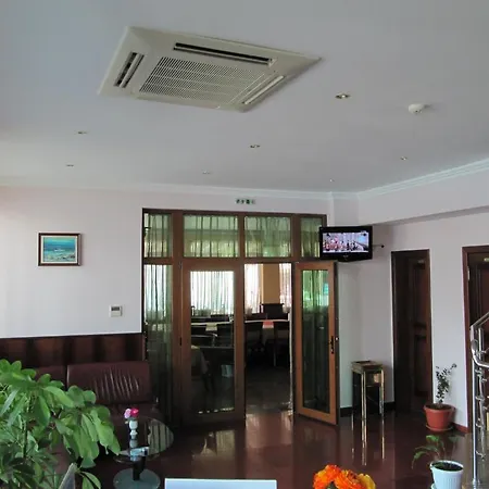 Maverick Hotel-3