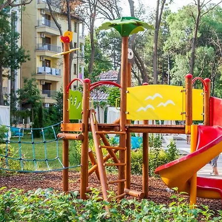 Venera & Anastasia Palace-3