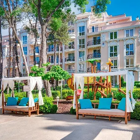 Venera & Anastasia Palace-2