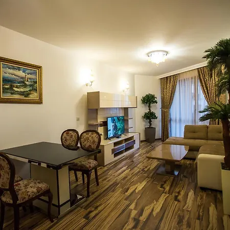Boutique Apart Hotel Versis-3