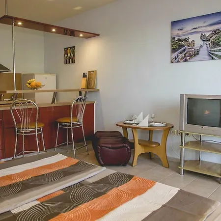 Private Studio In Planet Hotel, Sunny Beach Center By Flаt Manаger-2
