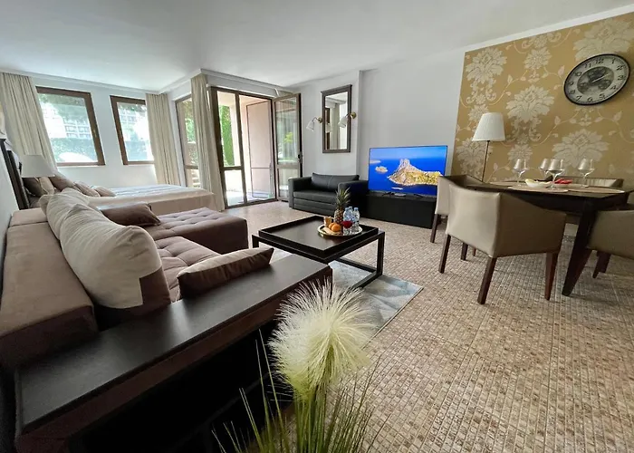 Royal Beach Apartments - 5M To Pool, 100M To Beach Sunny Beach admite animales
