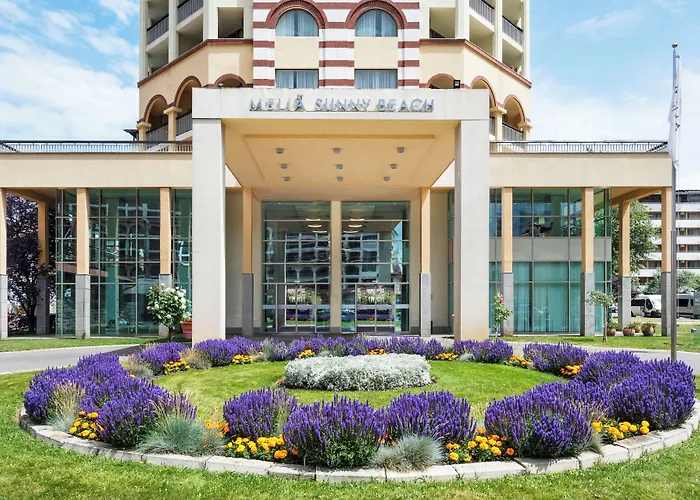 Hoteles cerca de Puerto deportivo Dinevi